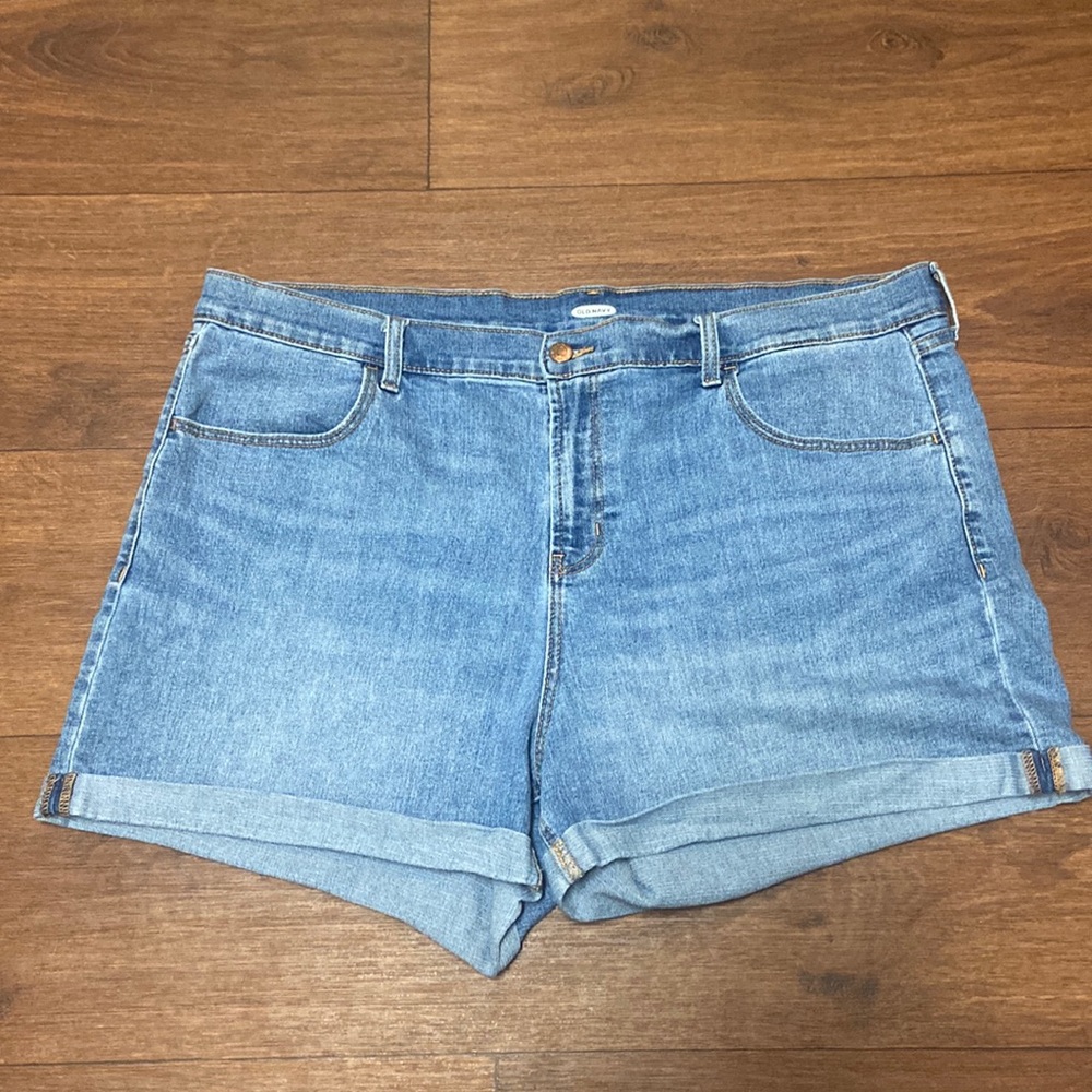 Old navy size 20 jean shorts